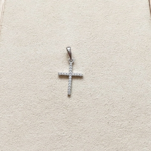 Krzyżyk z białego złota z cyrkoniami  minimalistyczny próby 585