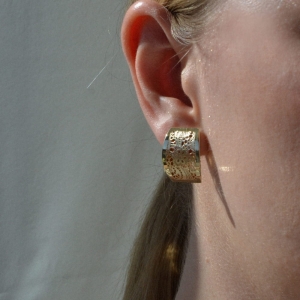 Złote ażurowe kolczyki NeoNero prostokąty pr 585