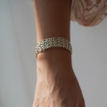 Złota bransoletka diamentowana krateczka 20 mm próby 585