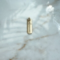 Złota zawieszka z krzyżem 27 × 9 mm – próba 585