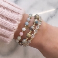 Złota bransoletka z zielonym kryształem handmade 585
