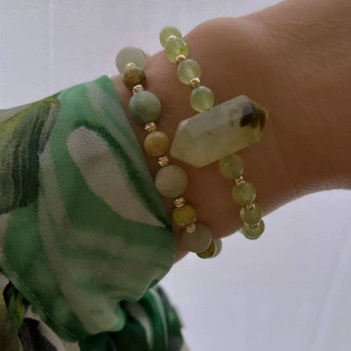 Złota bransoletka z prehnitem i jadeitem handmade 585