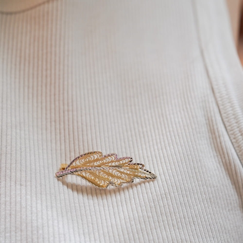 Złota broszka Golden Leaf próba 585