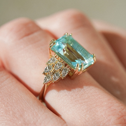 Royal Sky Blue i diamenty próby 585