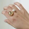 Złoty pierścionek 585 kula i perła Golden Pearl Duo